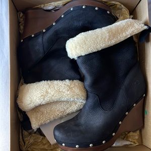 UGG wedge